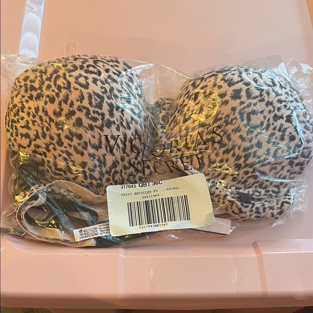 VICTORIA SECRET BRA